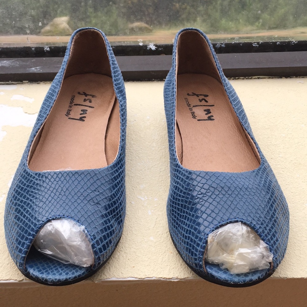 Blue Leather Open-Toe flats.  Almost new.